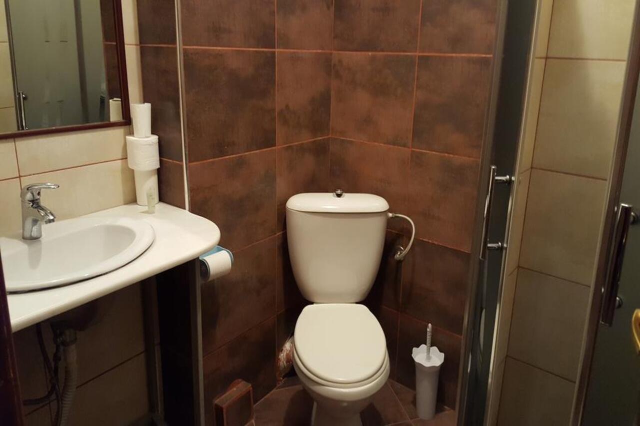 Hotel Livia Tirana Kültér fotó