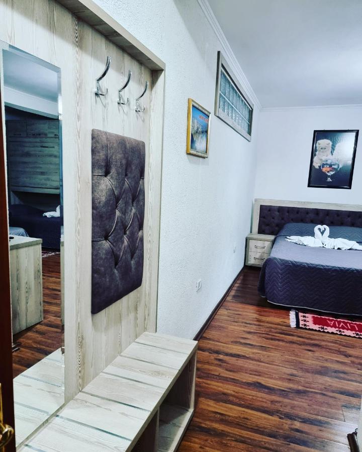 Hotel Livia Tirana Kültér fotó