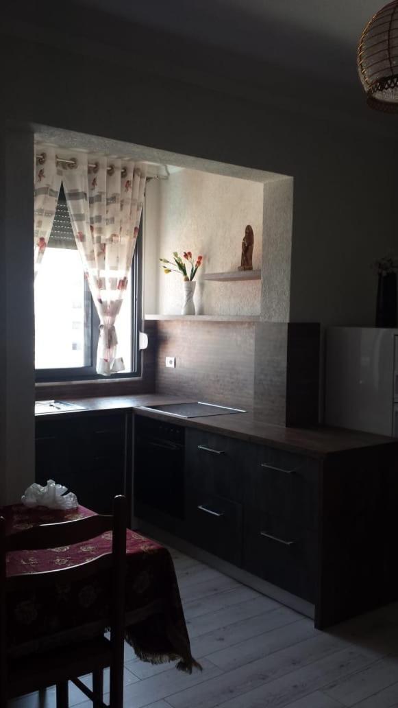 Hotel Livia Tirana Kültér fotó