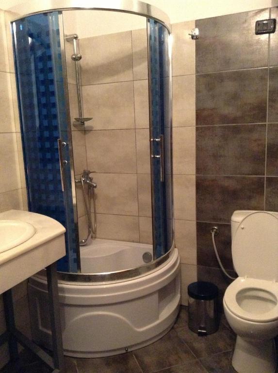 Hotel Livia Tirana Kültér fotó